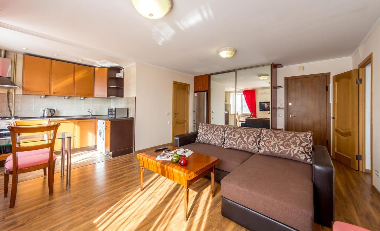 Apartments Near Parus Business Centre كييف المظهر الخارجي الصورة