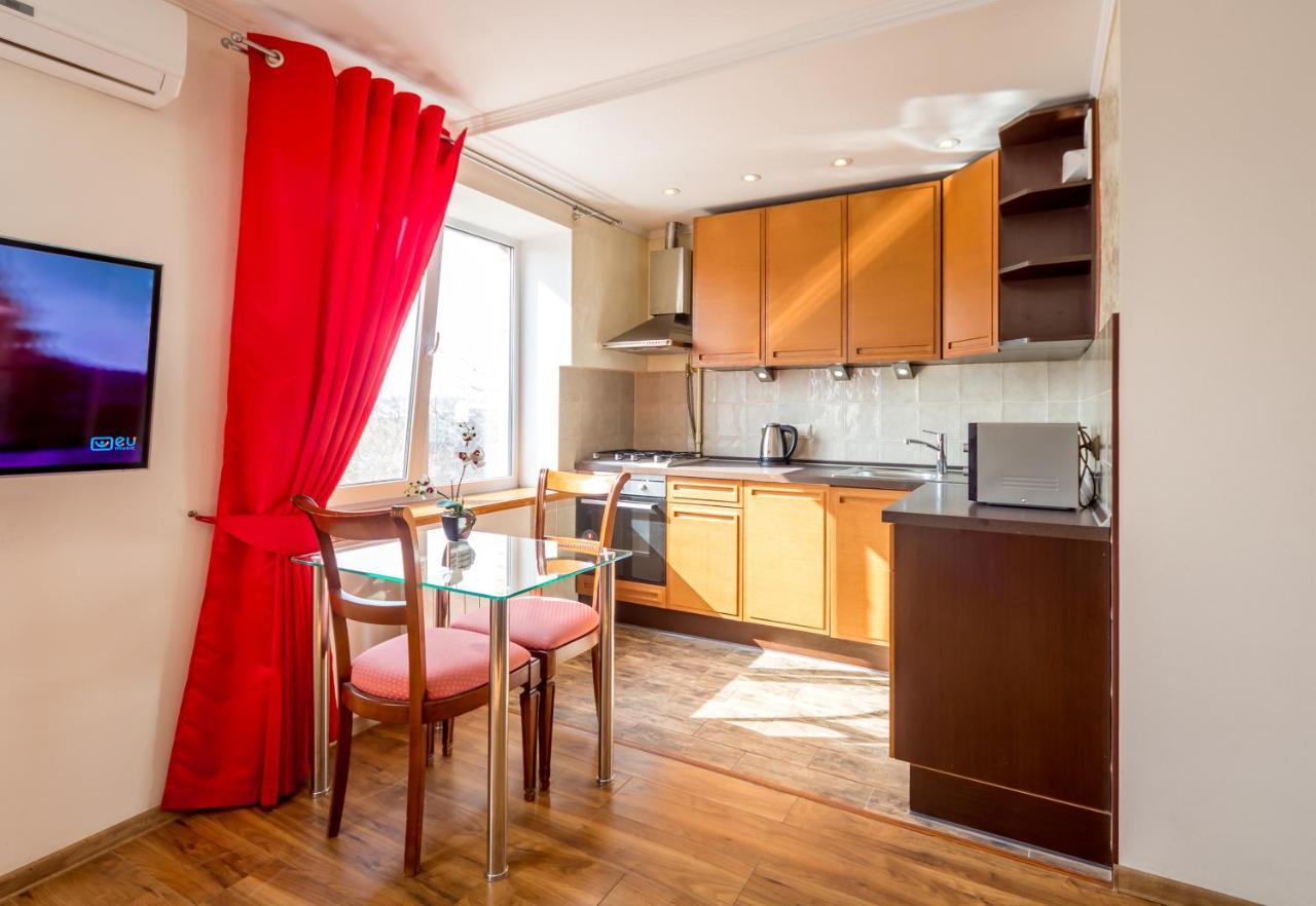 Apartments Near Parus Business Centre كييف المظهر الخارجي الصورة