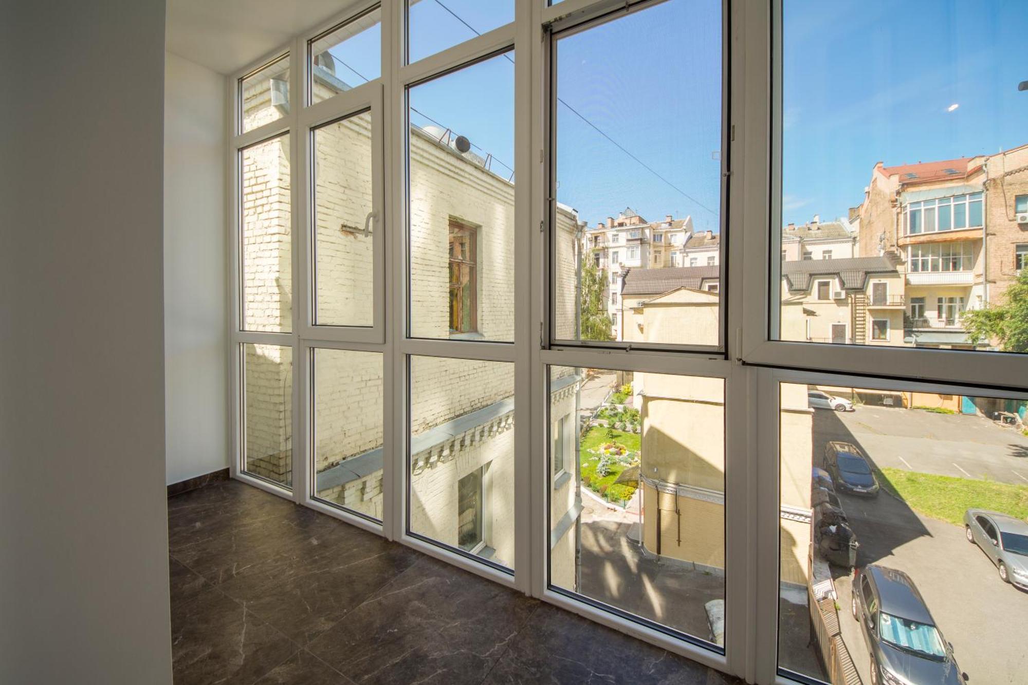 Apartments Near Parus Business Centre كييف الغرفة الصورة
