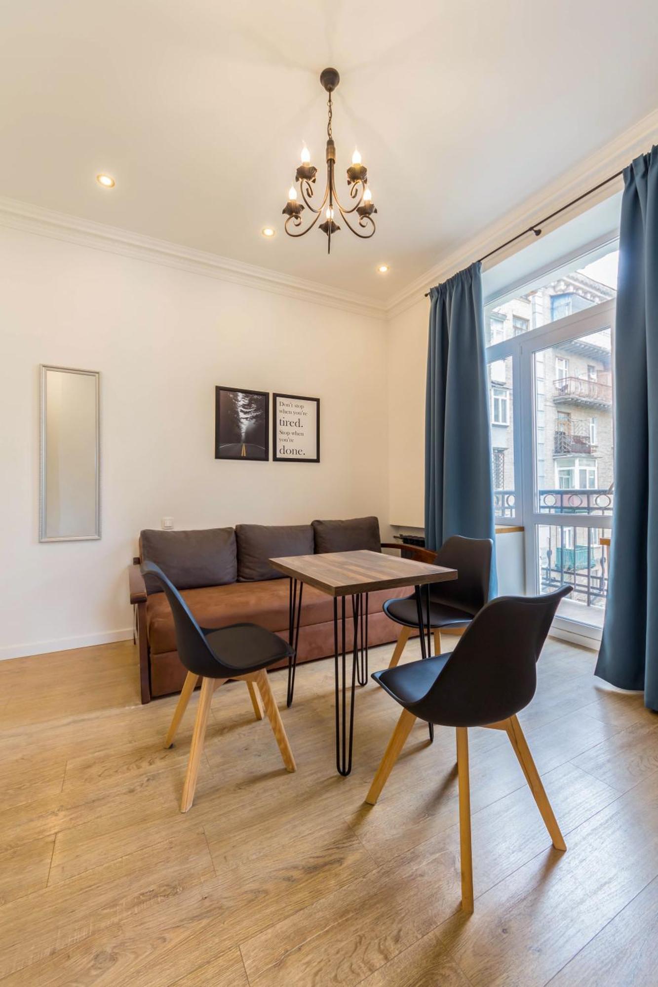 Apartments Near Parus Business Centre كييف المظهر الخارجي الصورة