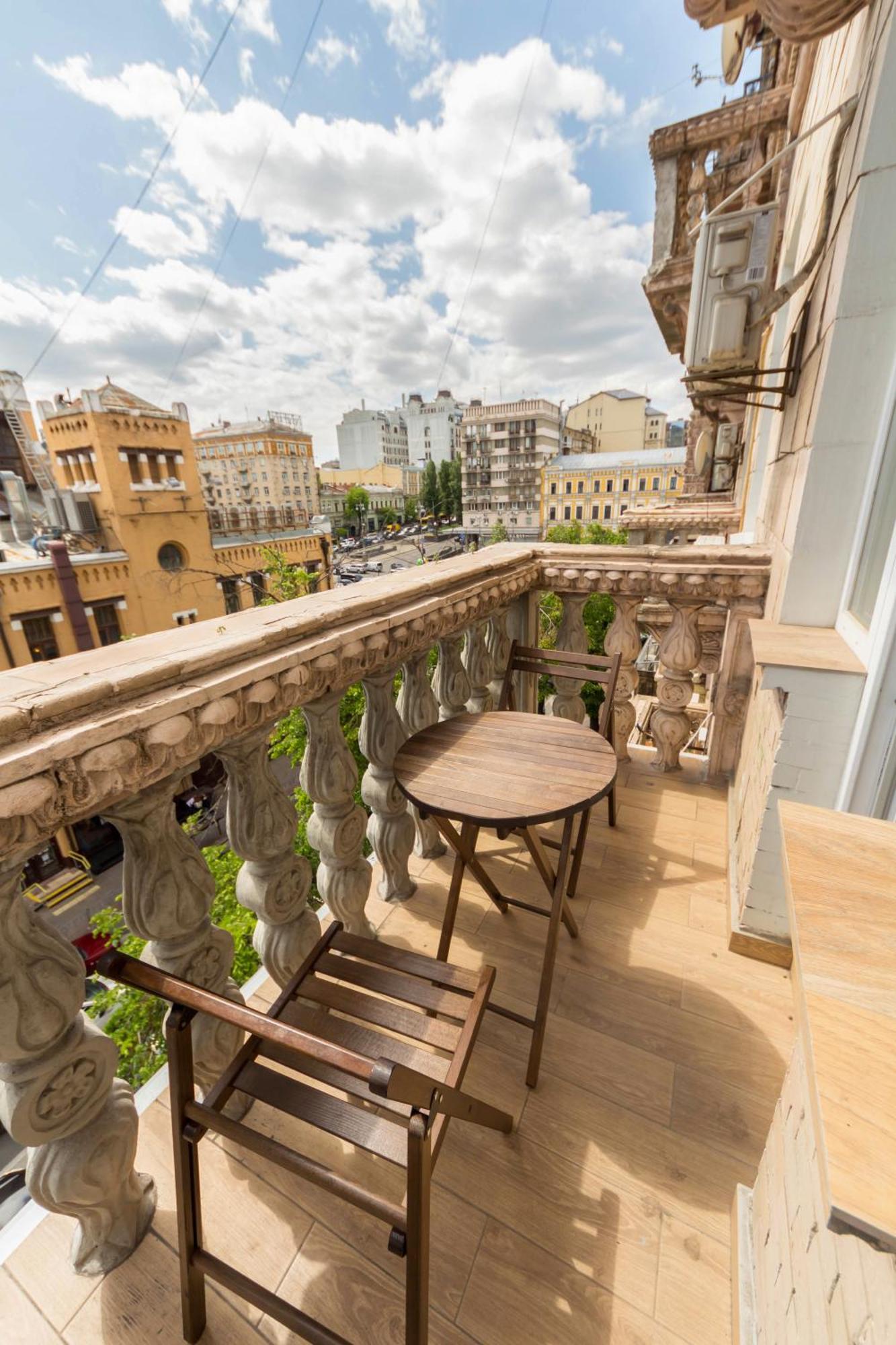Apartments Near Parus Business Centre كييف المظهر الخارجي الصورة
